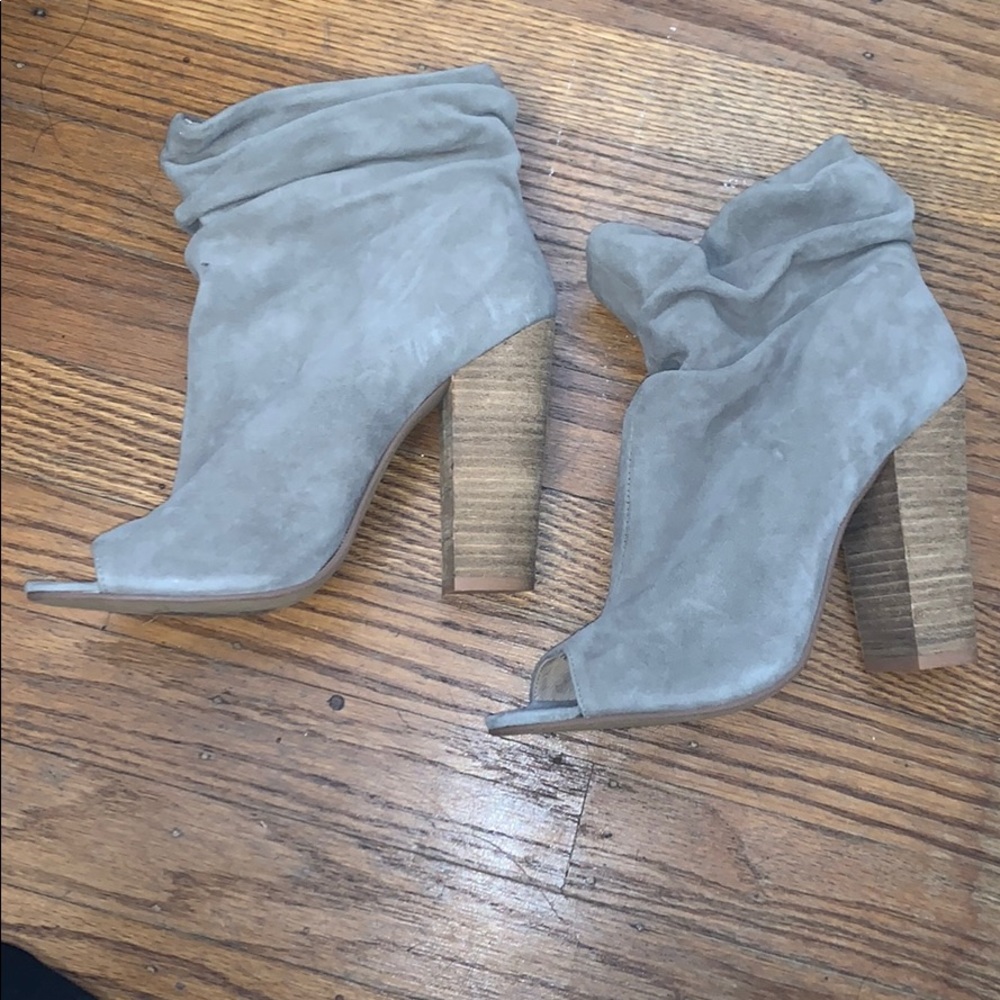 Heel booties